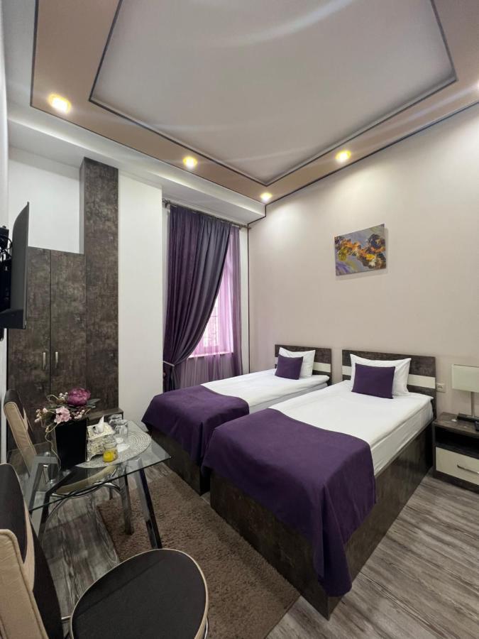 Hotel Fleur Erivan Exterior foto