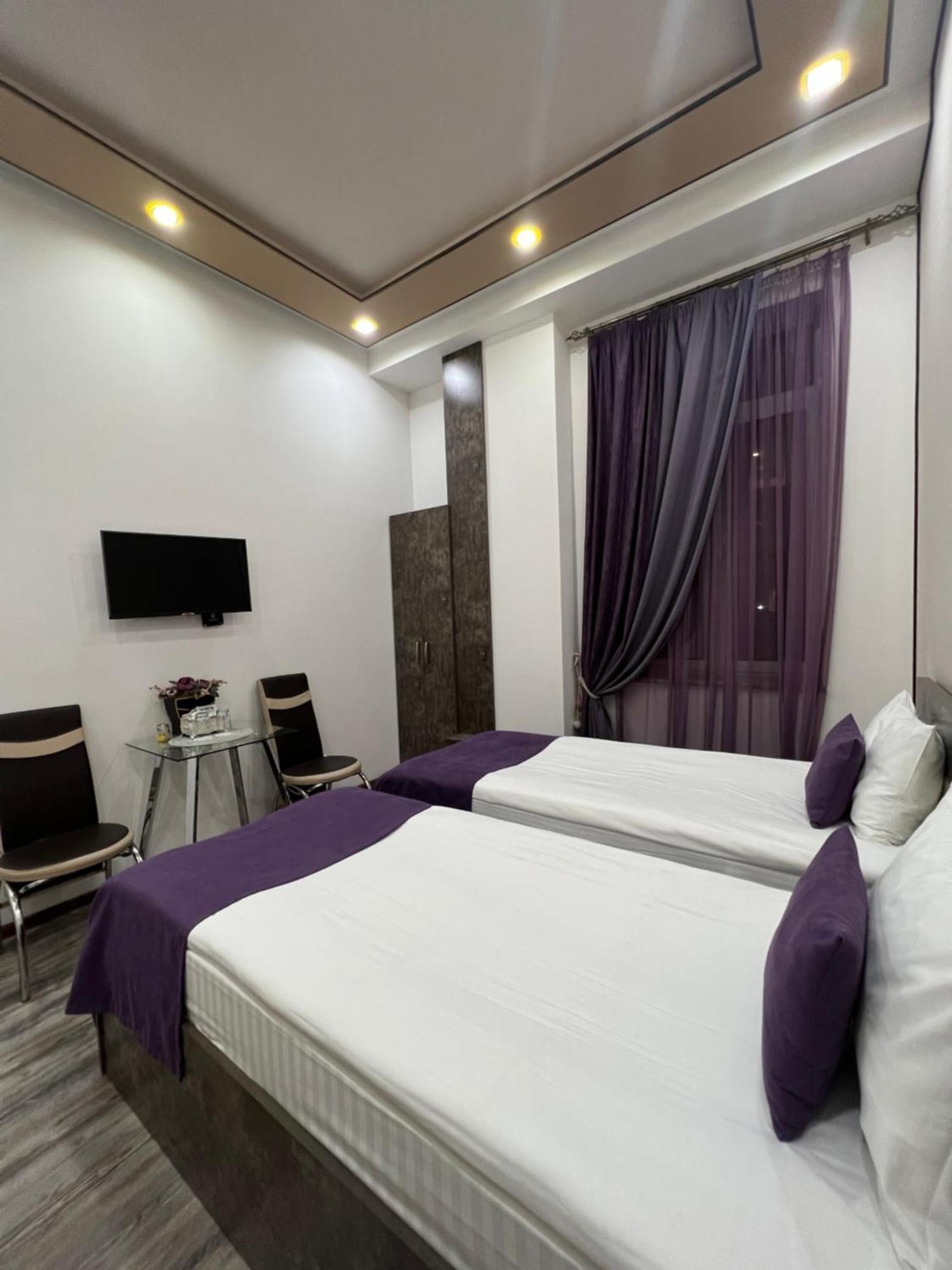 Hotel Fleur Erivan Exterior foto